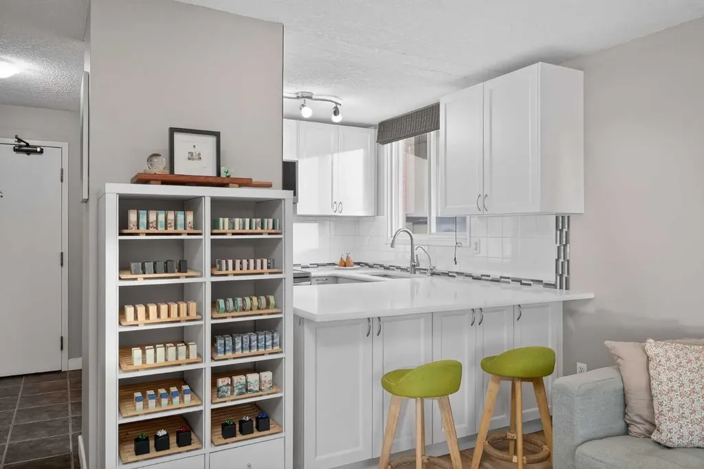 626 15 Avenue SW Calgary AB T2R 0R5