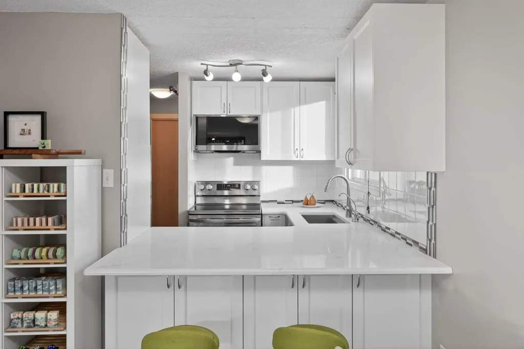 626 15 Avenue SW Calgary AB T2R 0R5