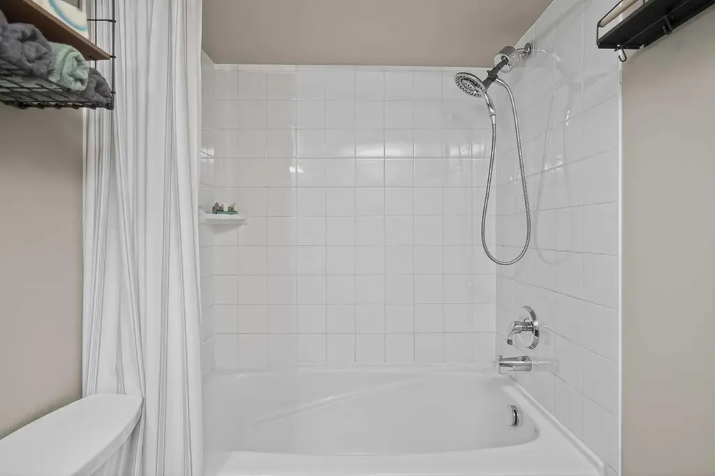 626 15 Avenue SW Calgary AB T2R 0R5