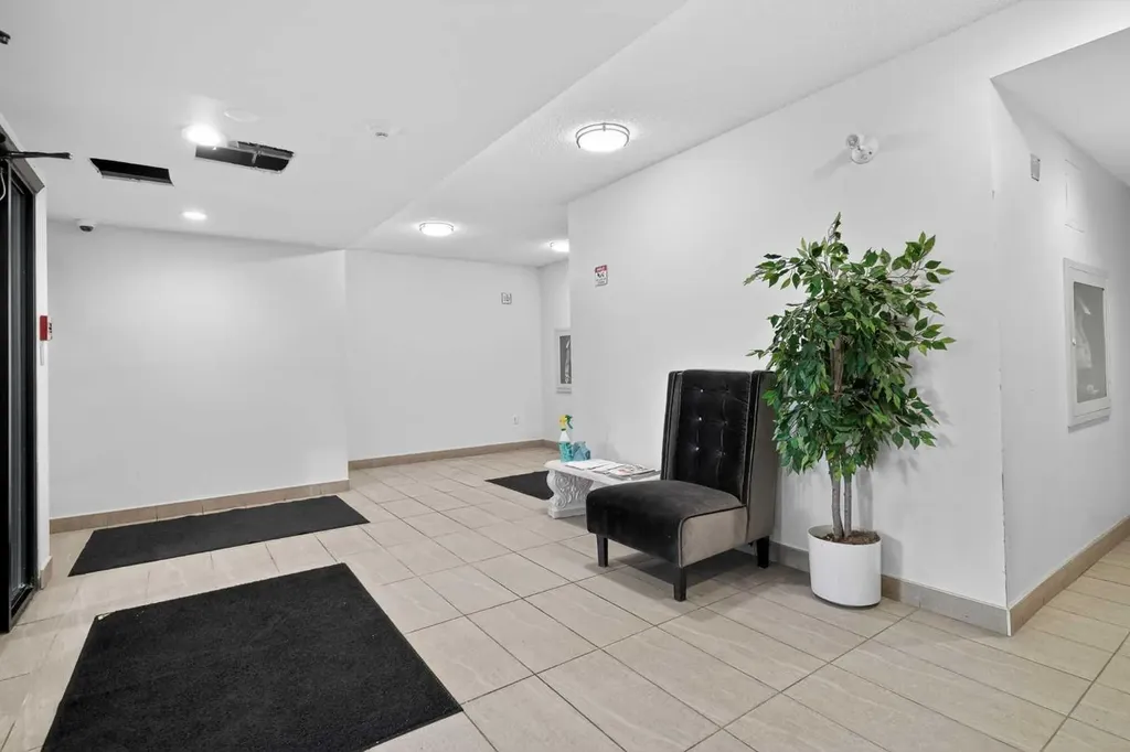 626 15 Avenue SW Calgary AB T2R 0R5