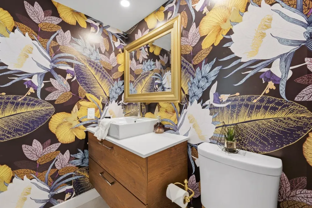 4037 42 Street NW Calgary AB T3A 2M9