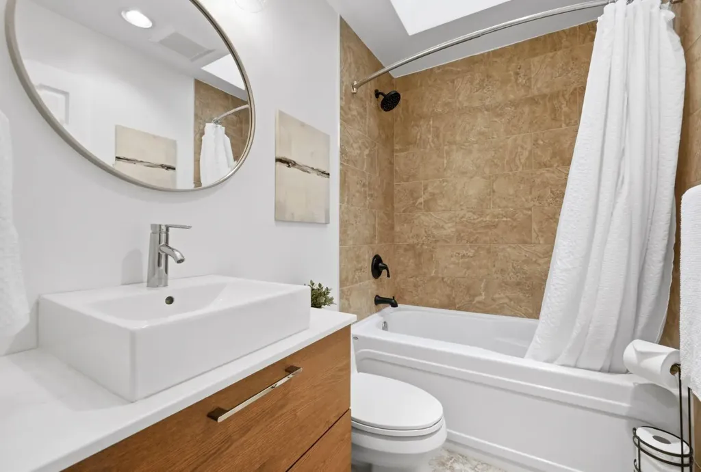 4037 42 Street NW Calgary AB T3A 2M9