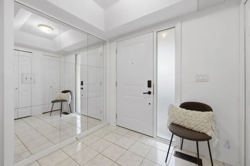 4037 42 Street NW Calgary AB T3A 2M9