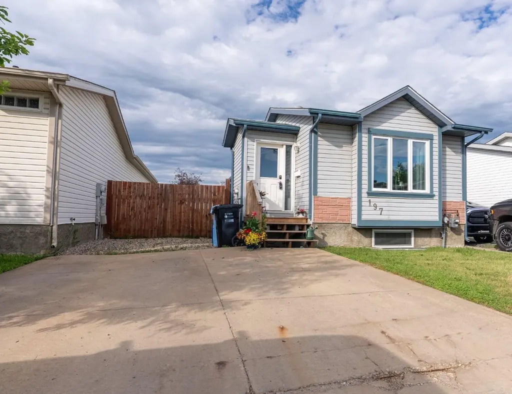 197 Black Bear Crescent Fort Mcmurray AB T9K2J5