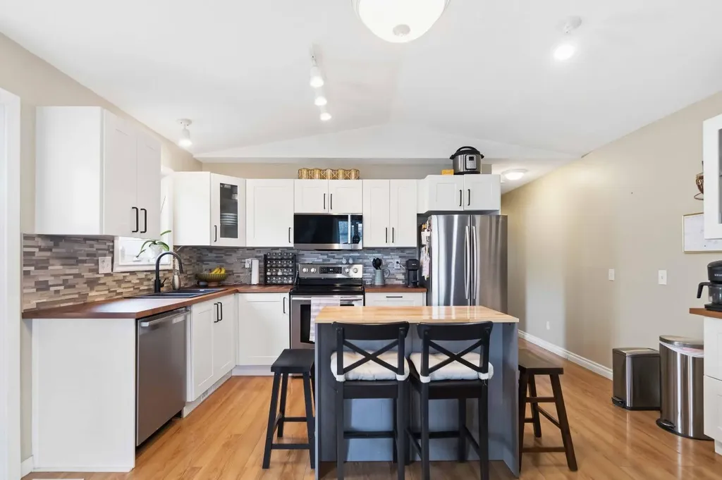 197 Black Bear Crescent Fort Mcmurray AB T9K2J5