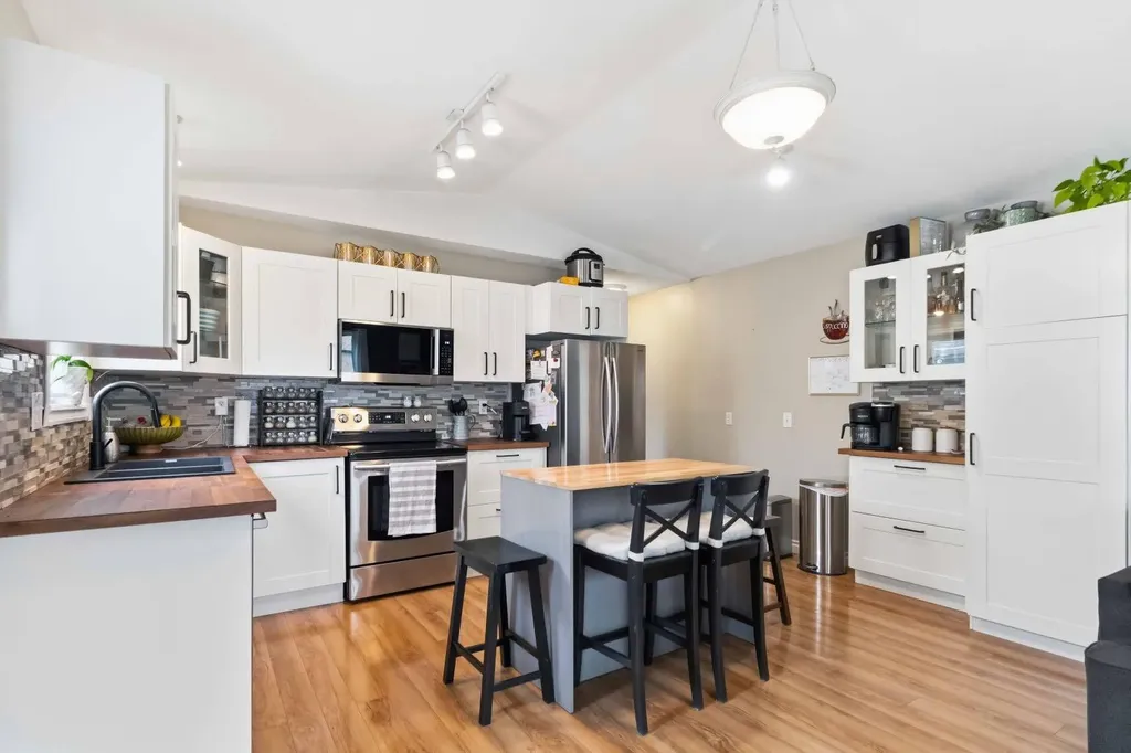197 Black Bear Crescent Fort Mcmurray AB T9K2J5
