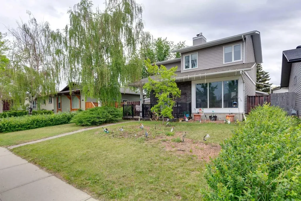1826 Summerfield Boulevard SE Airdrie AB T4B 1V3