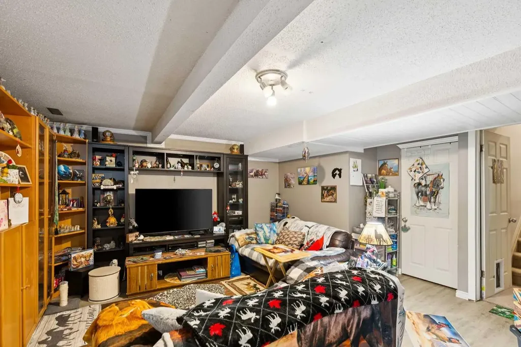 1826 Summerfield Boulevard SE Airdrie AB T4B 1V3