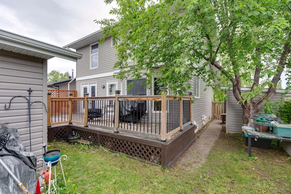 1826 Summerfield Boulevard SE Airdrie AB T4B 1V3