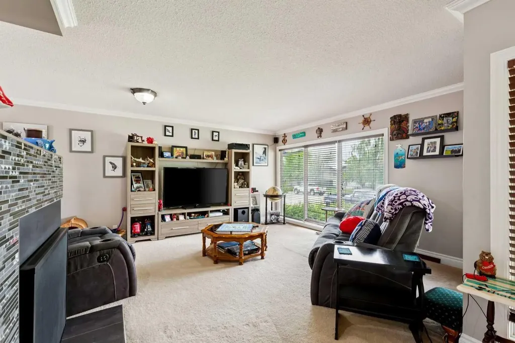 1826 Summerfield Boulevard SE Airdrie AB T4B 1V3