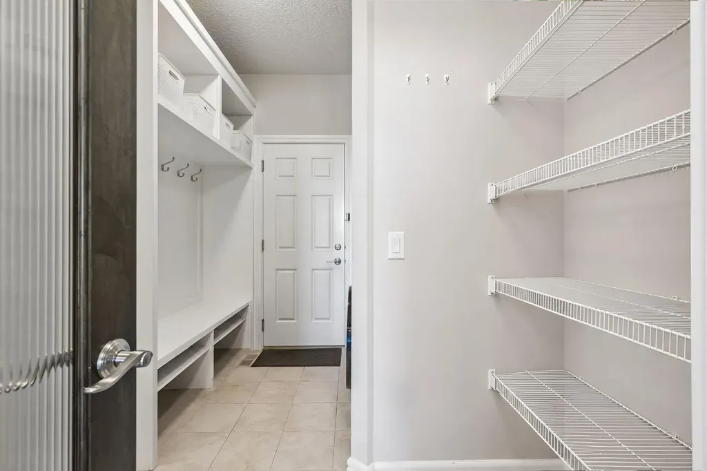 295 Willow Corner Cochrane AB T4C 0W1