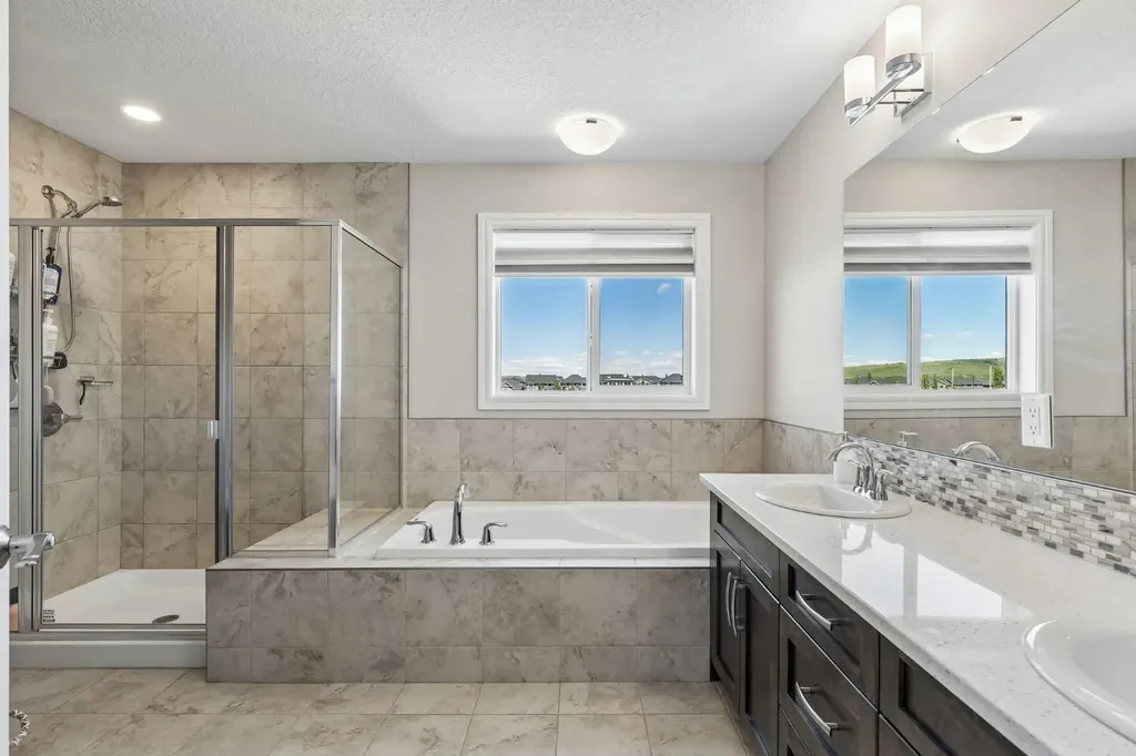 295 Willow Corner Cochrane AB T4C 0W1