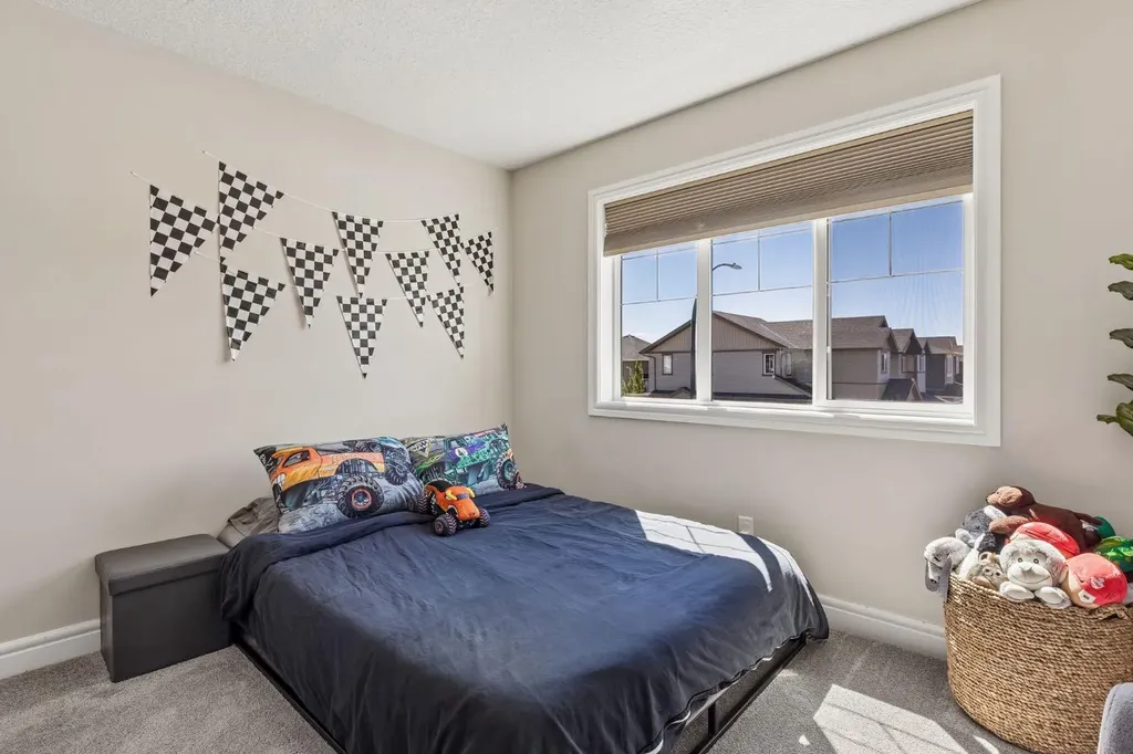 295 Willow Corner Cochrane AB T4C 0W1