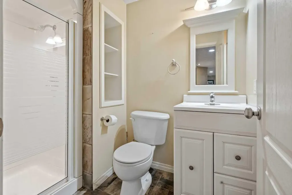 3614 Douglas Woods Heights SE Calgary AB T2Z 2G4