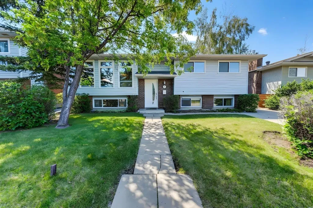 408 Rundleville Place NE Calgary AB T1Y2T4