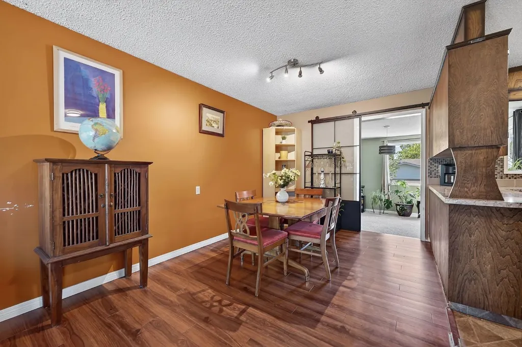 408 Rundleville Place NE Calgary AB T1Y2T4