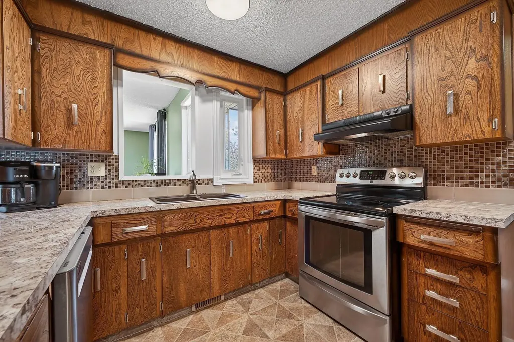 408 Rundleville Place NE Calgary AB T1Y2T4