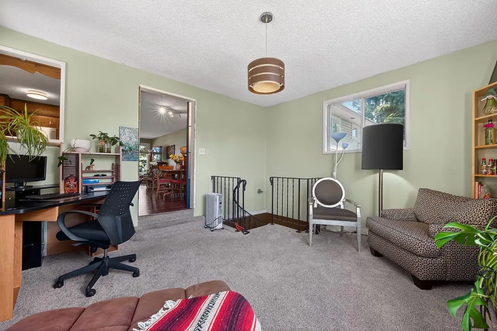 408 Rundleville Place NE Calgary AB T1Y2T4