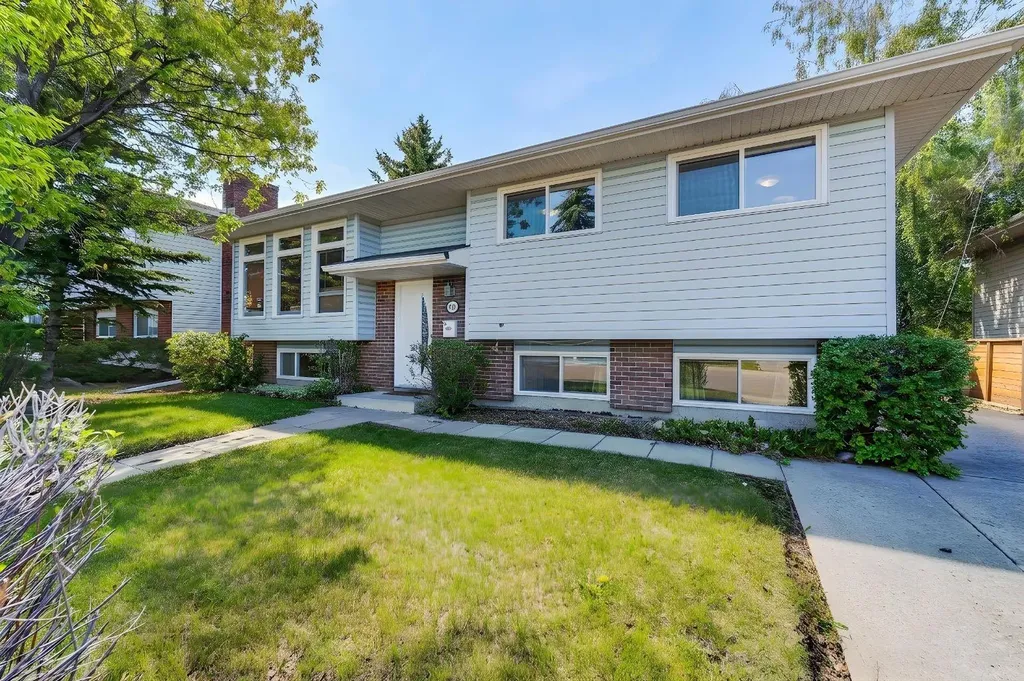 408 Rundleville Place NE Calgary AB T1Y2T4