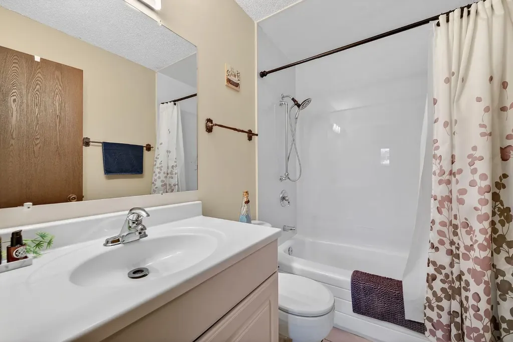 408 Rundleville Place NE Calgary AB T1Y2T4