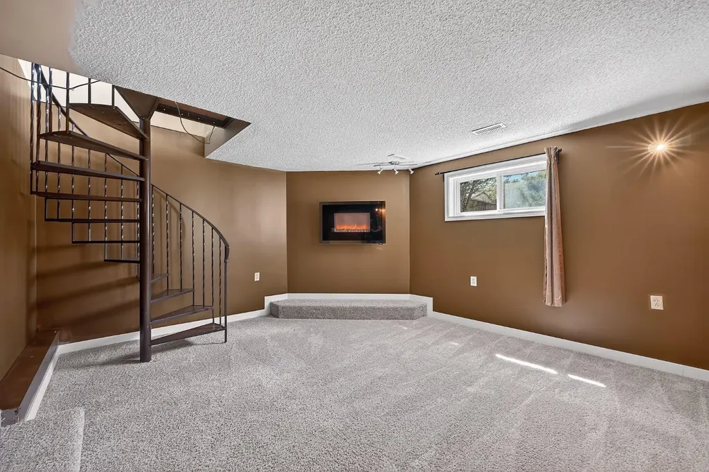 408 Rundleville Place NE Calgary AB T1Y2T4