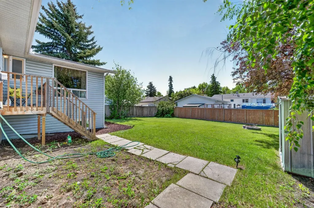 408 Rundleville Place NE Calgary AB T1Y2T4