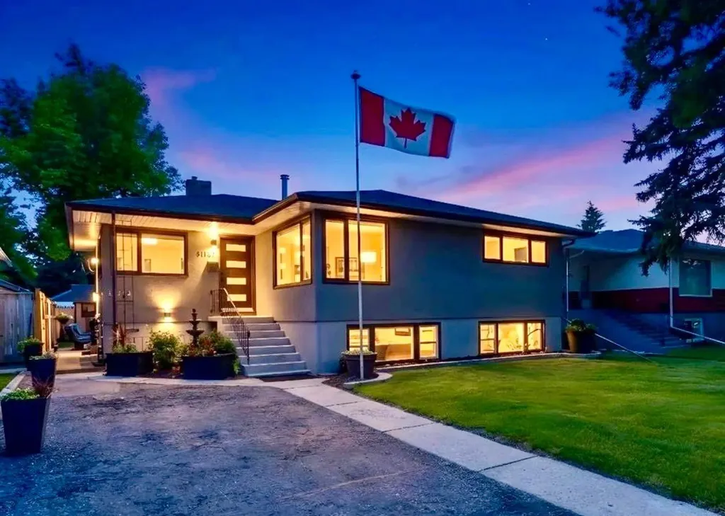 3723 2 Street NW Calgary AB T2K0Y5