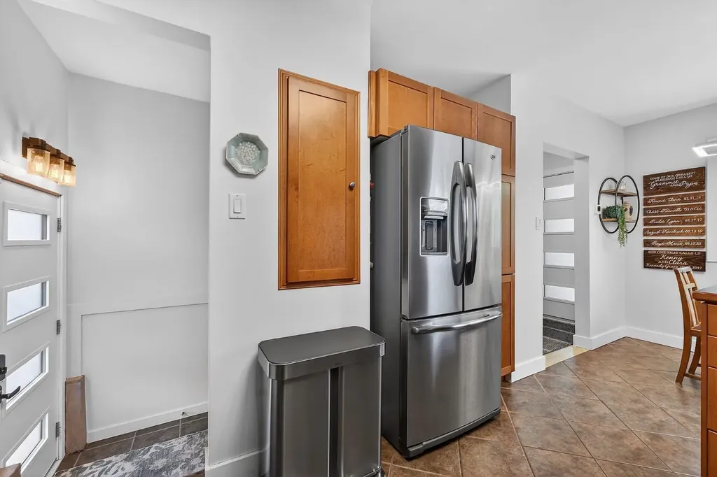 3723 2 Street NW Calgary AB T2K0Y5