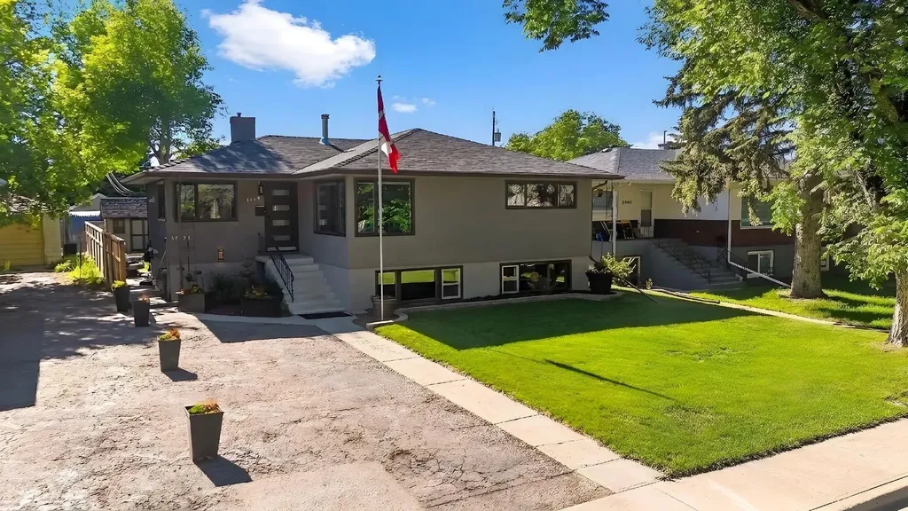 3723 2 Street NW Calgary AB T2K0Y5