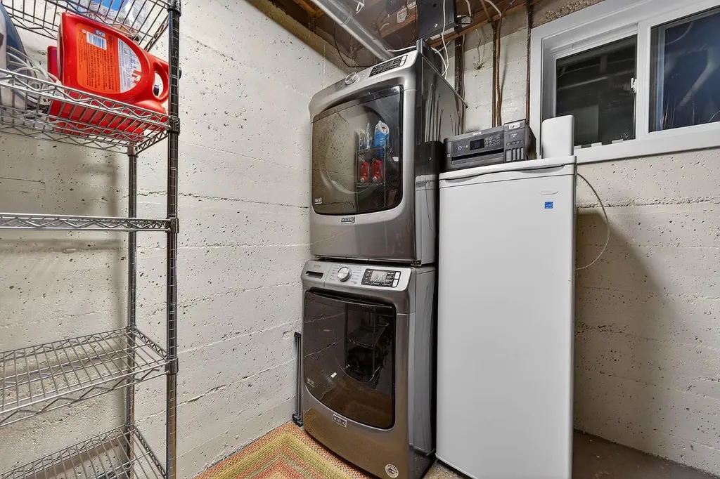 3723 2 Street NW Calgary AB T2K0Y5