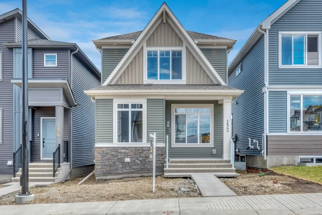152 Annette Villas NW Calgary AB T3R 2B5