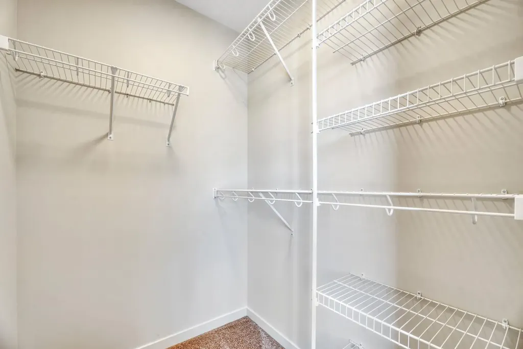 152 Annette Villas NW Calgary AB T3R 2B5