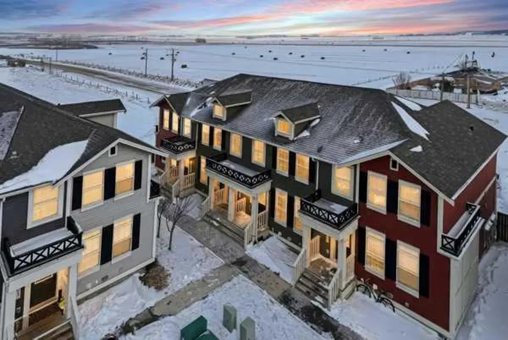 1001 8 Street NW Airdrie AB T4B0W3