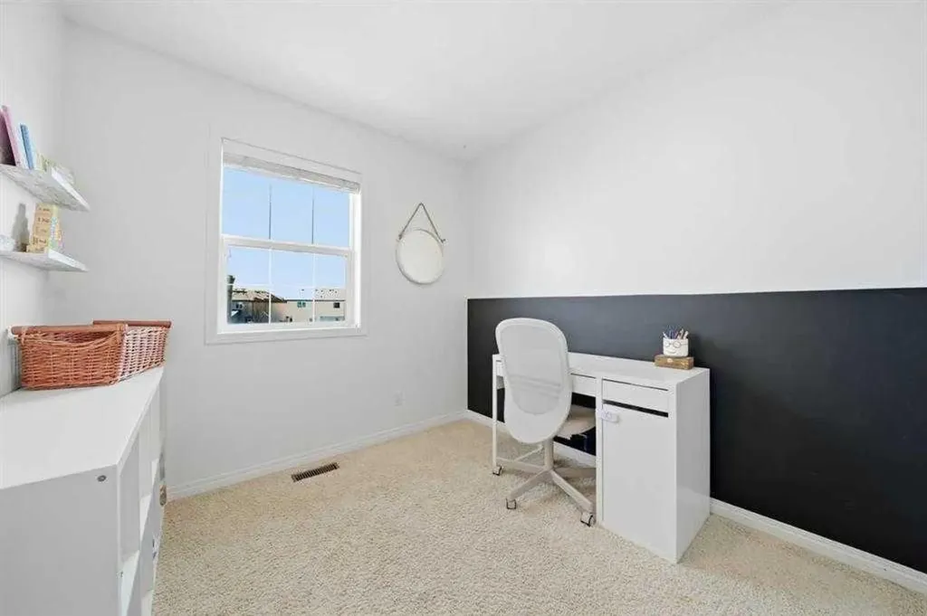 1001 8 Street NW Airdrie AB T4B0W3