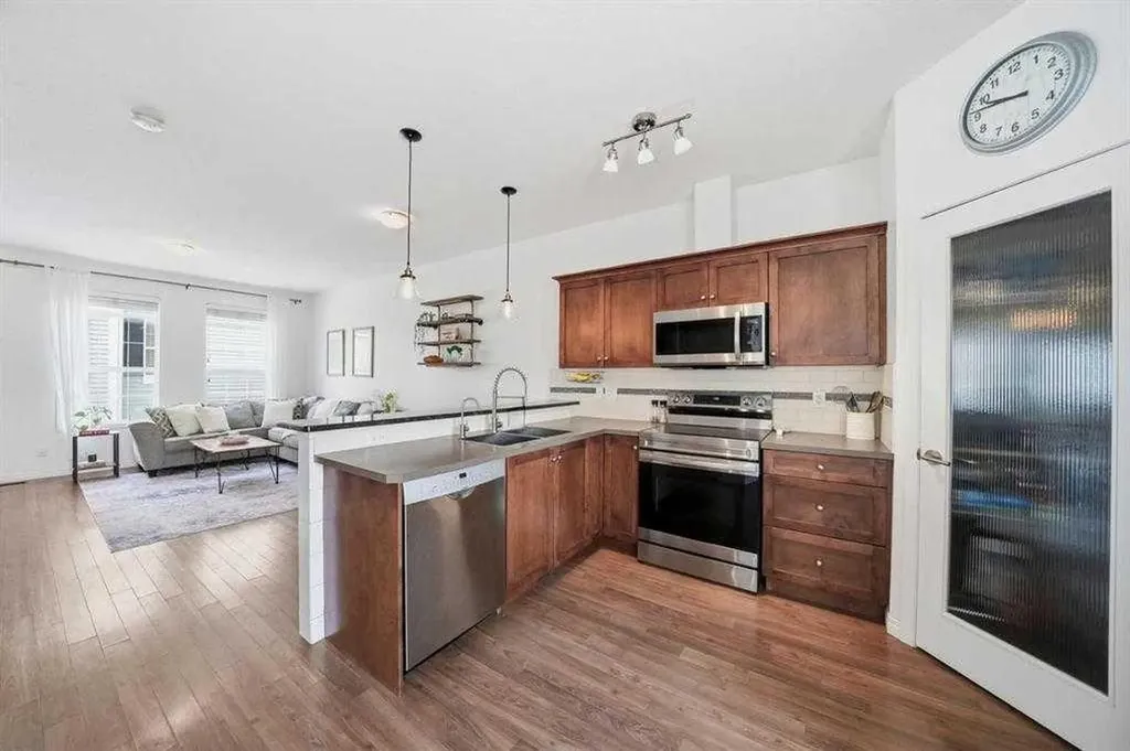 1001 8 Street NW Airdrie AB T4B0W3