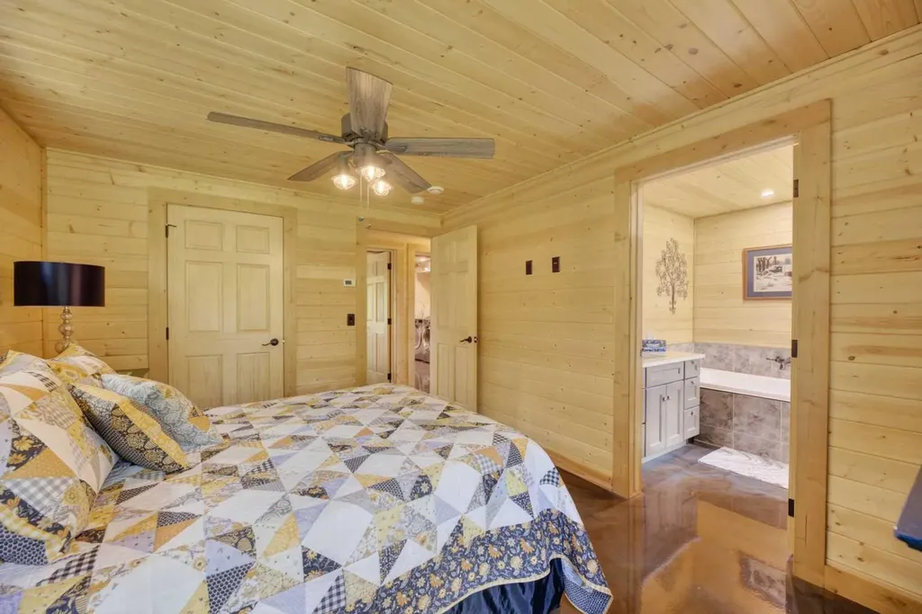 33445 Highway 587 Rural Mountain View County AB T0M 1X0