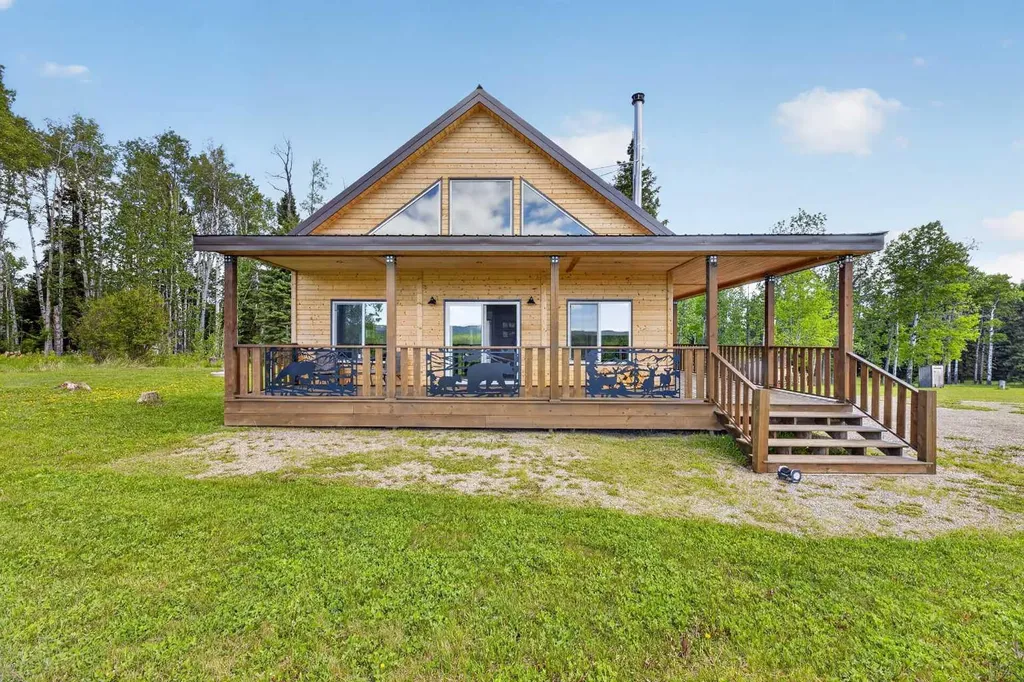 33445 Highway 587 Rural Mountain View County AB T0M 1X0