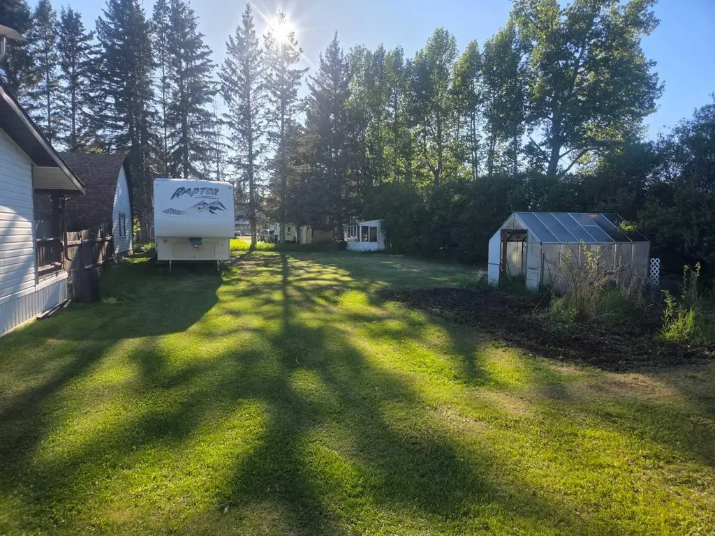 4354 Highway 27 Rural Mountain View County AB T0M 1X0