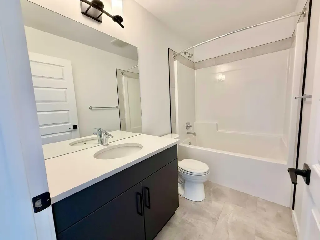 4022 10 Street N Lethbridge AB T1H 7G9