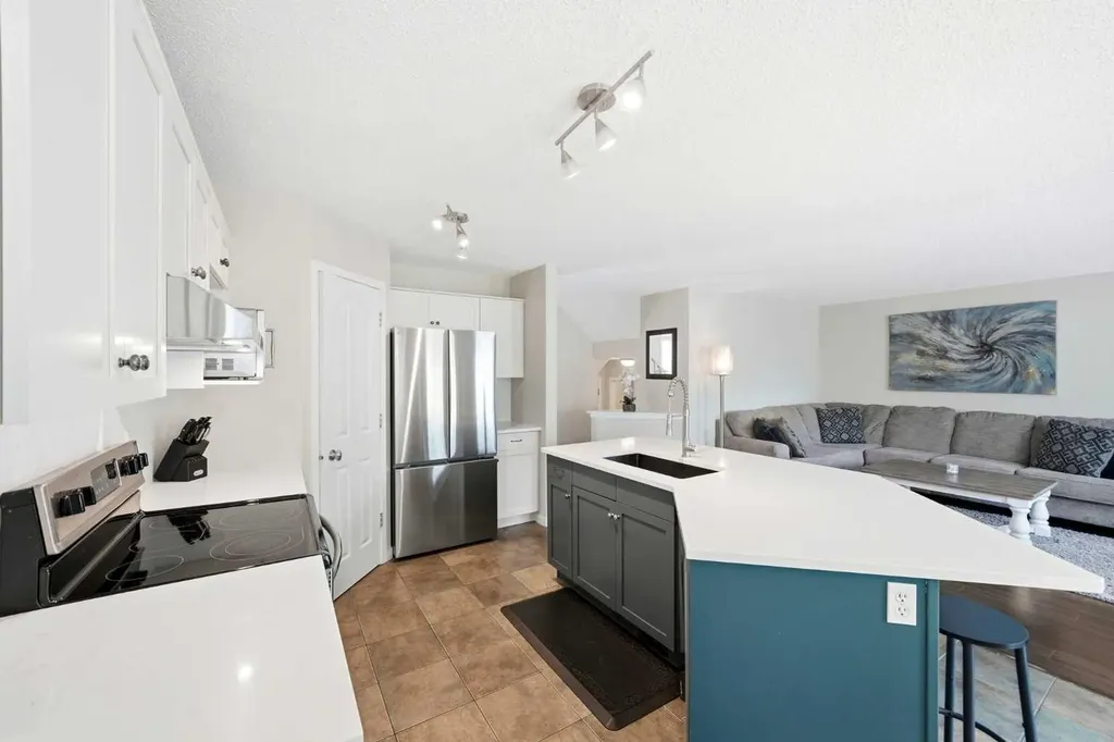 82 Springborough Point SW Calgary AB T3H 5M9