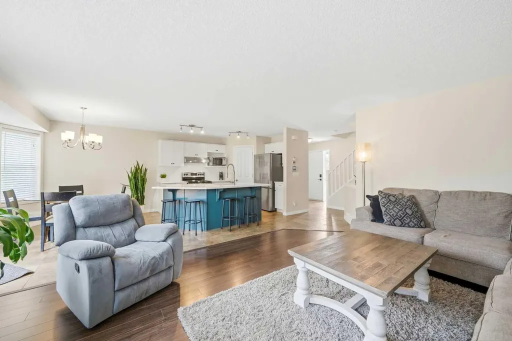 82 Springborough Point SW Calgary AB T3H 5M9