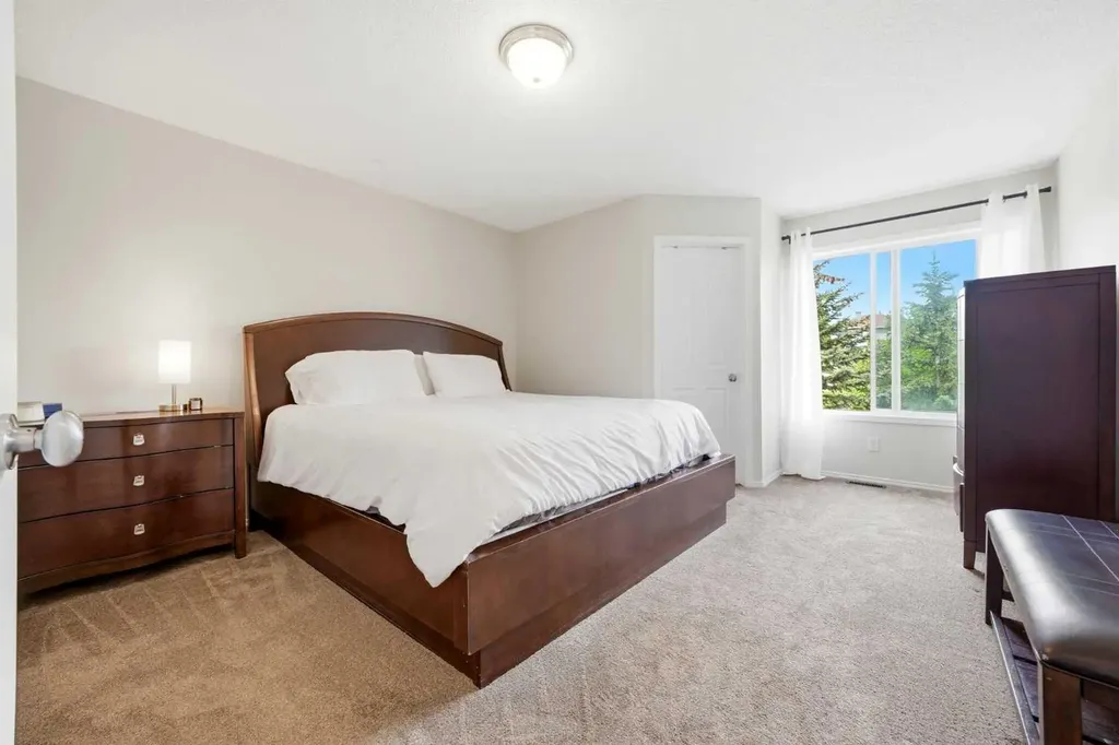 82 Springborough Point SW Calgary AB T3H 5M9