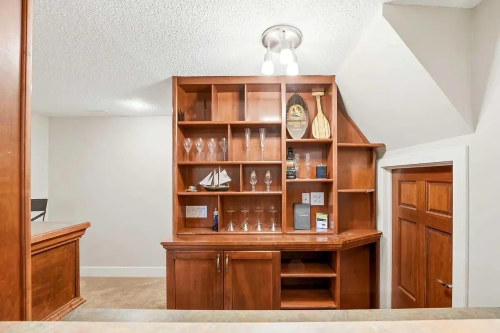 82 Springborough Point SW Calgary AB T3H 5M9