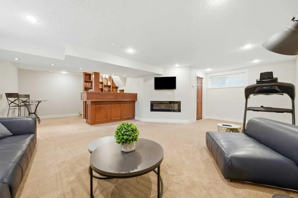 82 Springborough Point SW Calgary AB T3H 5M9