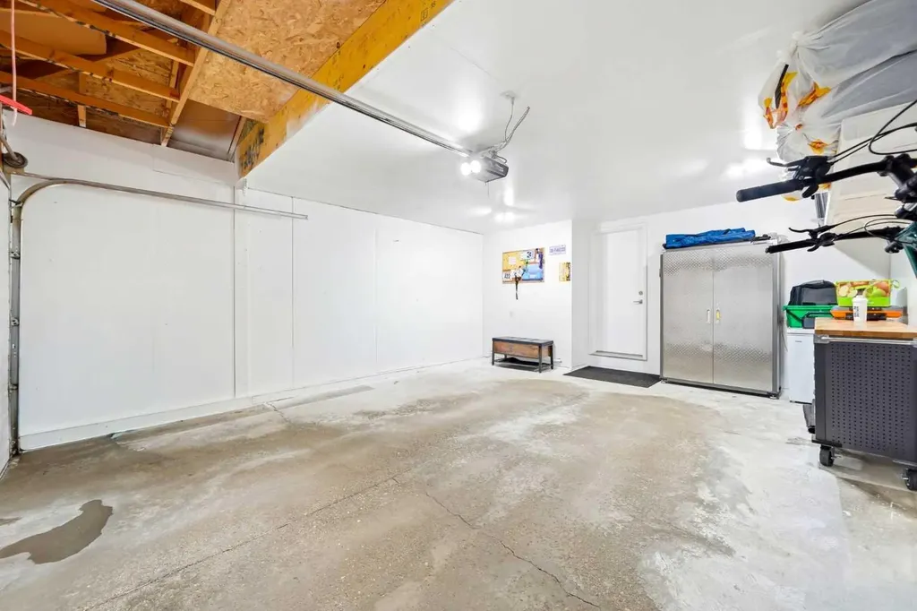 82 Springborough Point SW Calgary AB T3H 5M9
