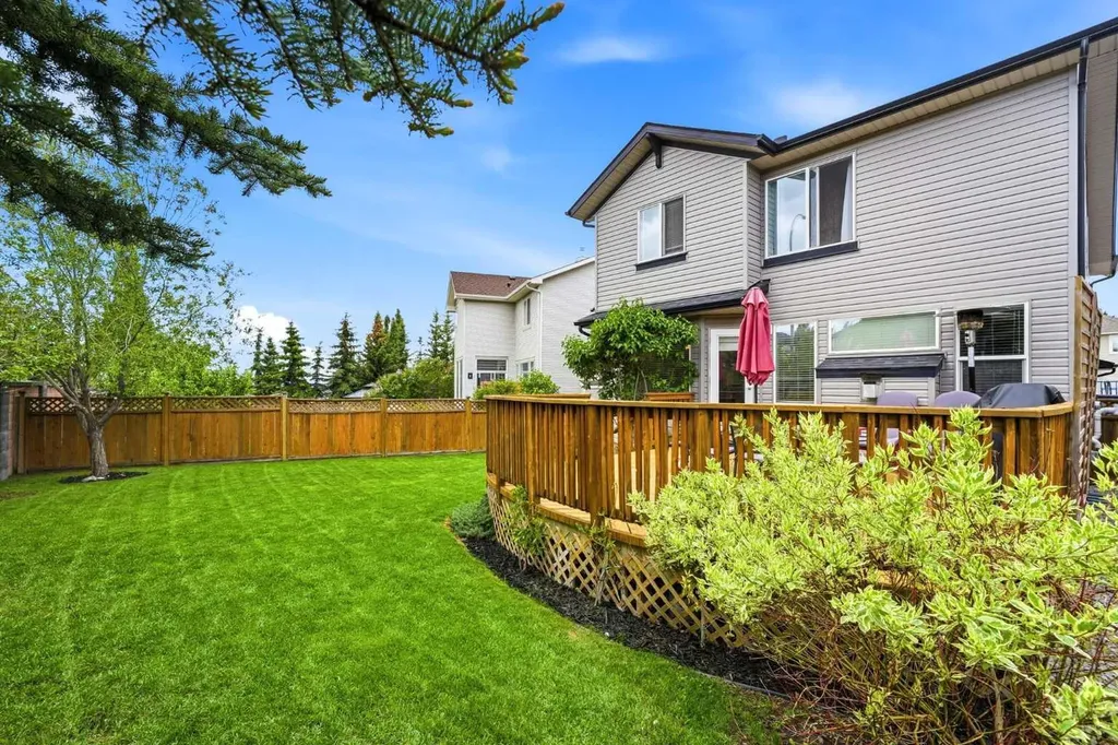 82 Springborough Point SW Calgary AB T3H 5M9