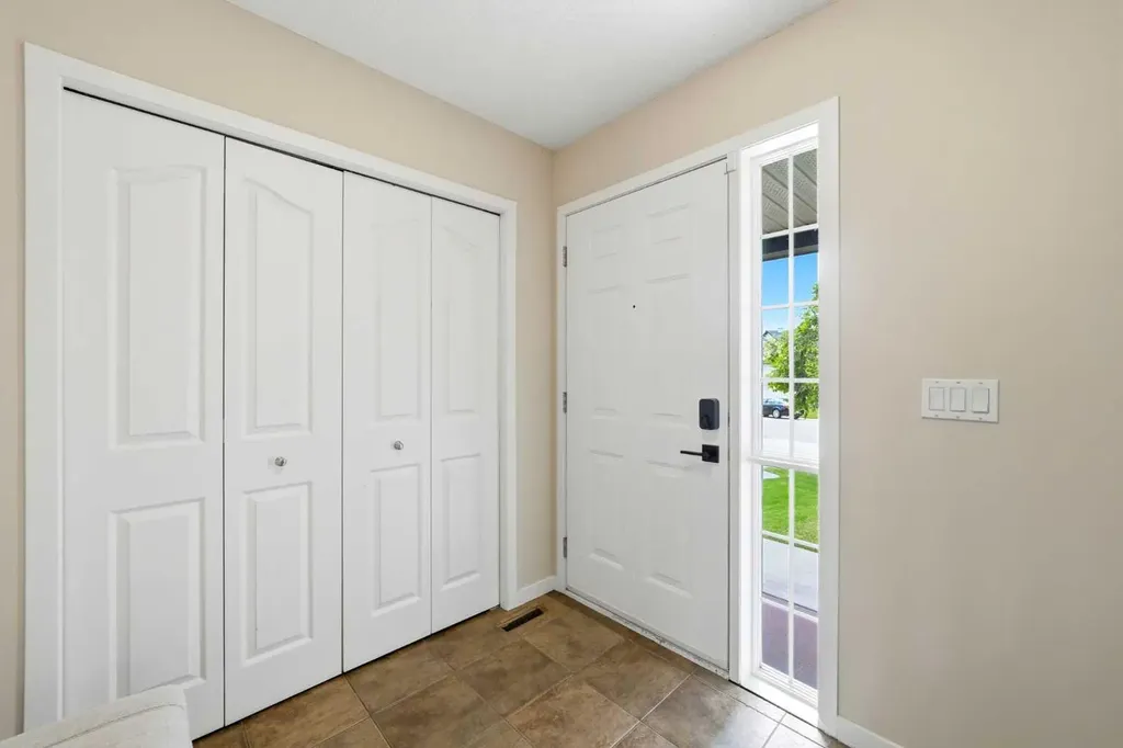 82 Springborough Point SW Calgary AB T3H 5M9