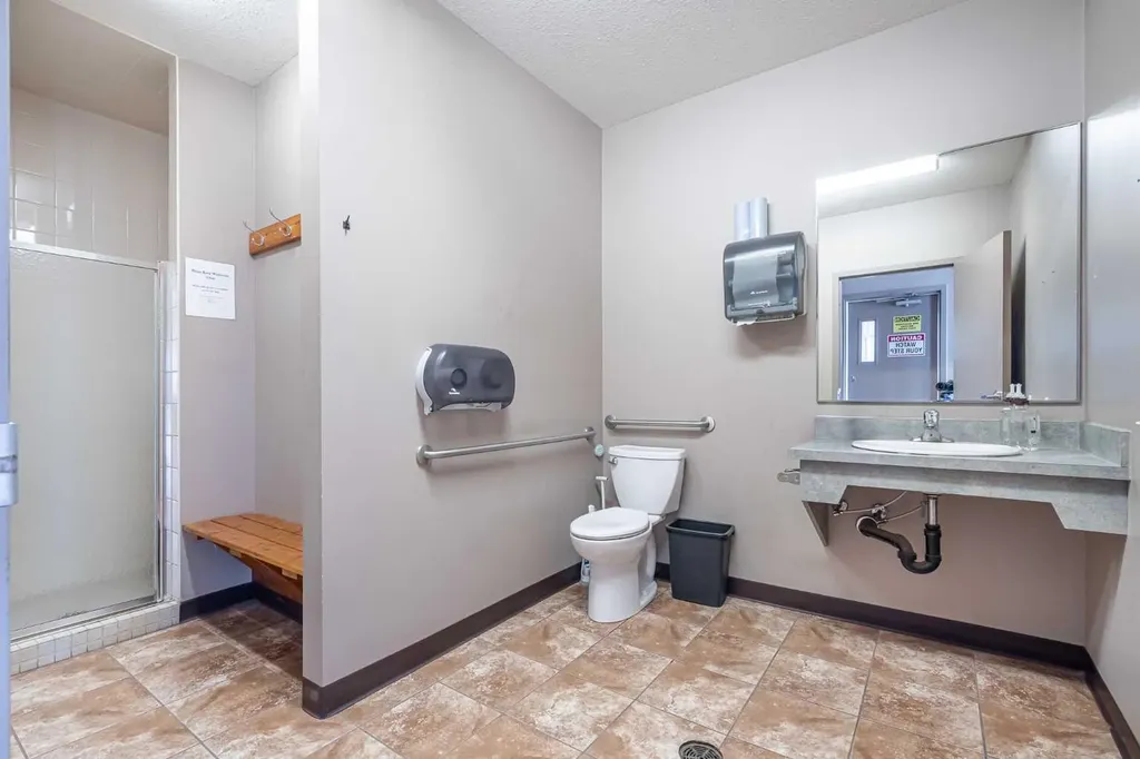 4807 40 Avenue Lloydminster SK S9V 2B7