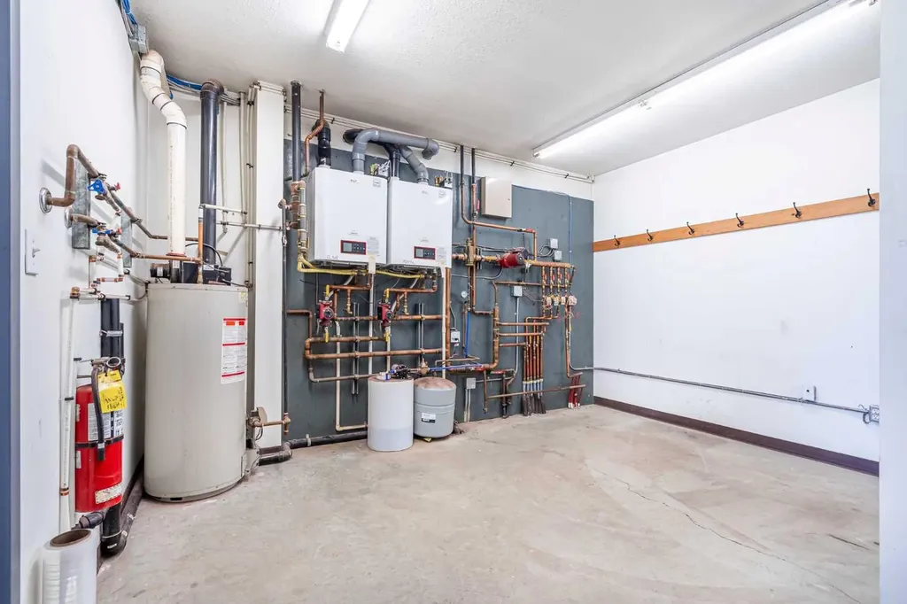4807 40 Avenue Lloydminster SK S9V 2B7