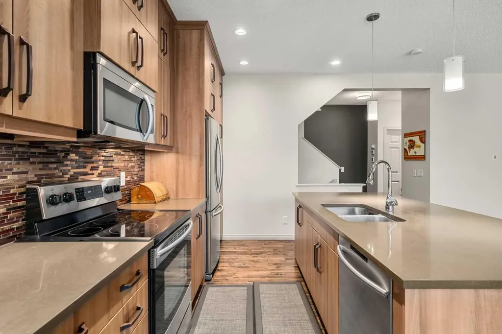 158 Skyview Point Crescent NE Calgary AB T3N 1B6